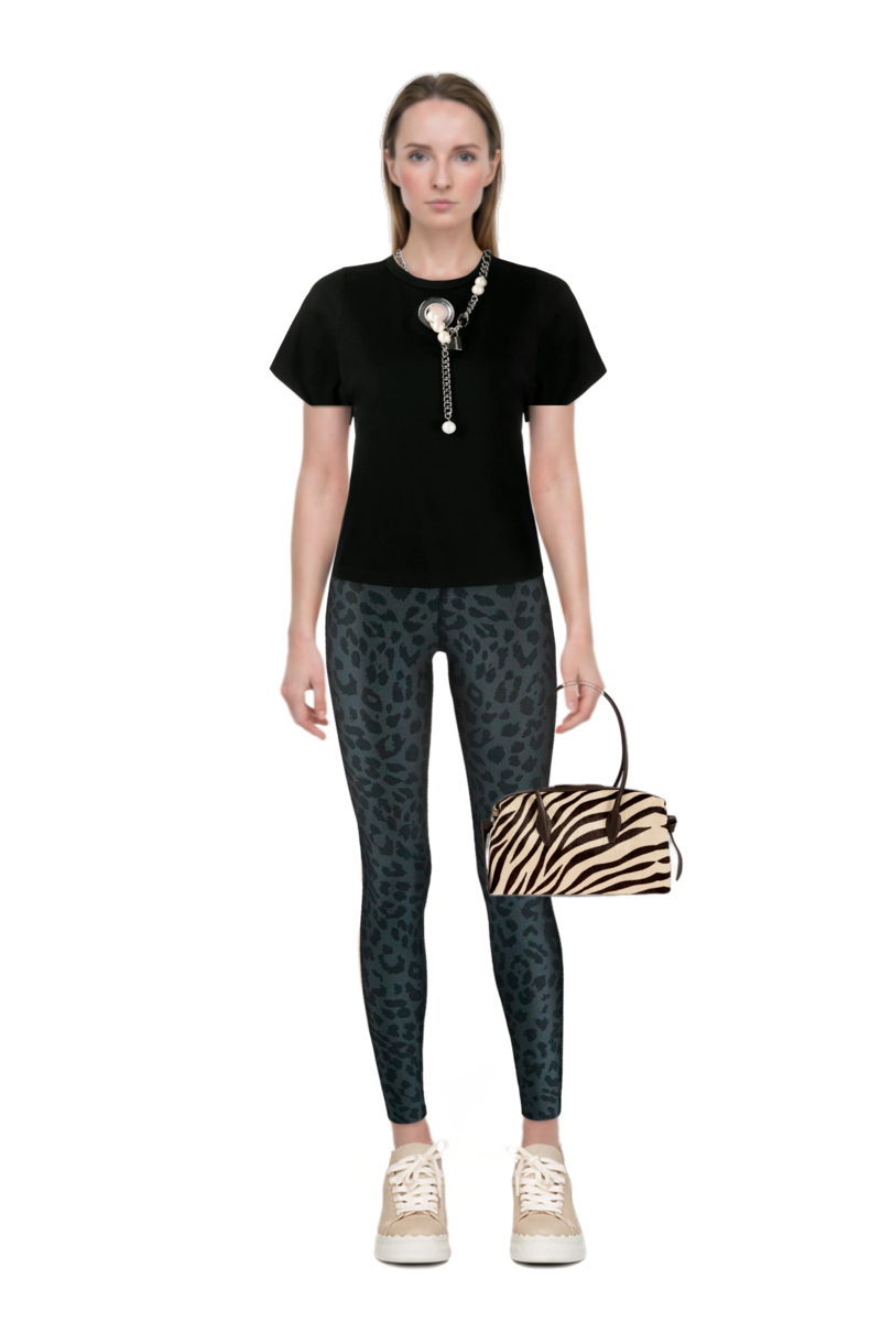 Outfit brioche duffle zebra-print shoulder bag and pinko t-shirt