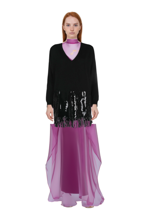 Outfit sphinx high-neck kaftan dress and plume mesh fabric sneakers