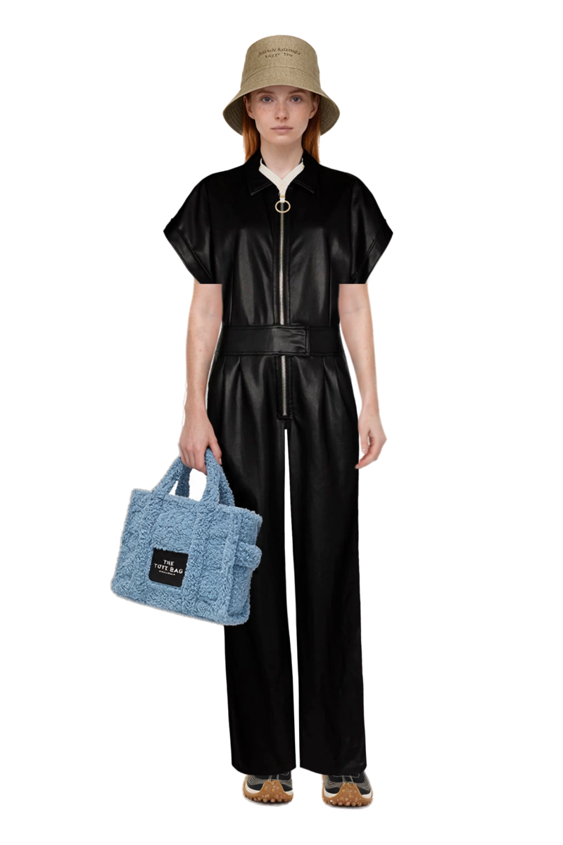 Outfit 23 jumpsuit and mesh mirage sneakers