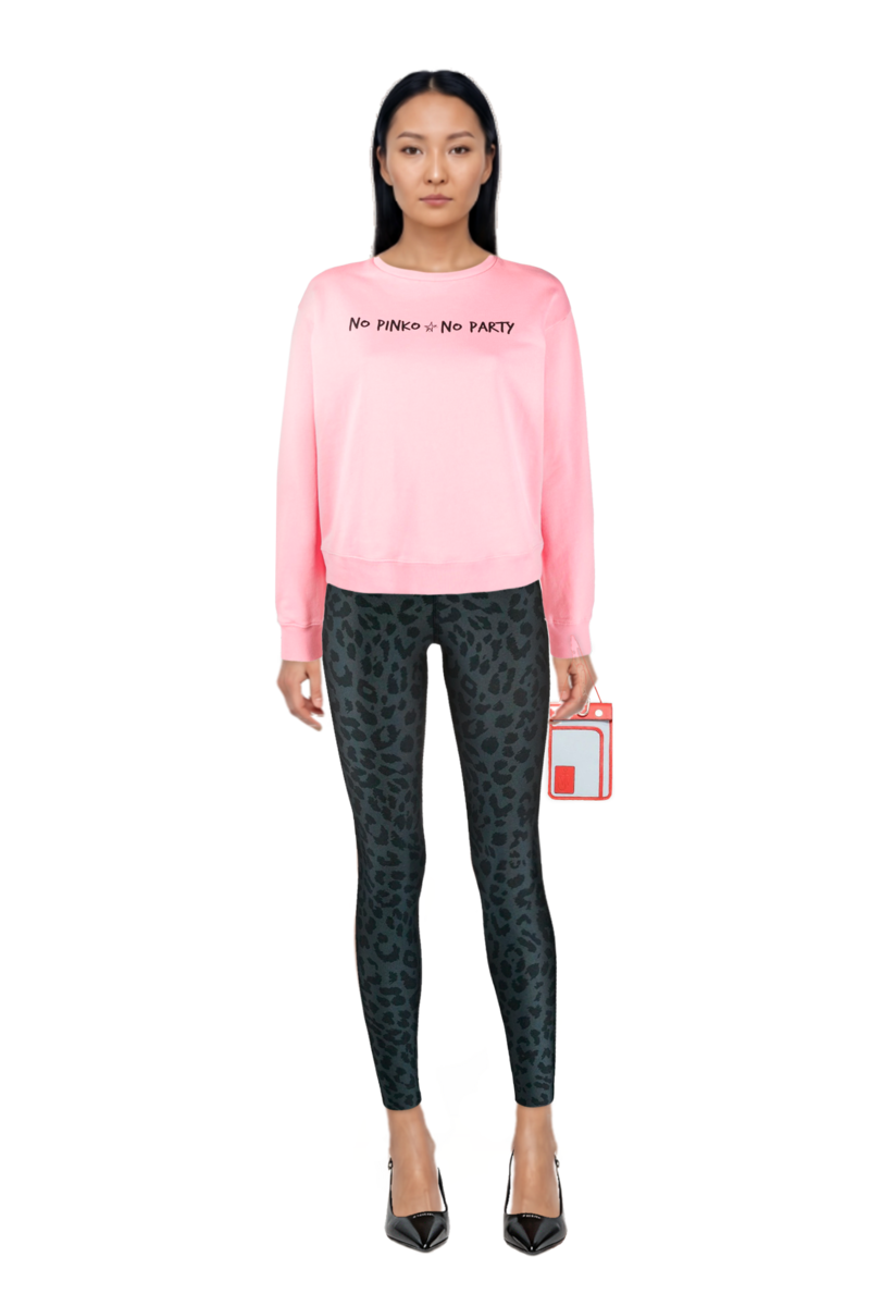 Outfit decollete slingback pointed-toe pumps and pinko sweatshirt