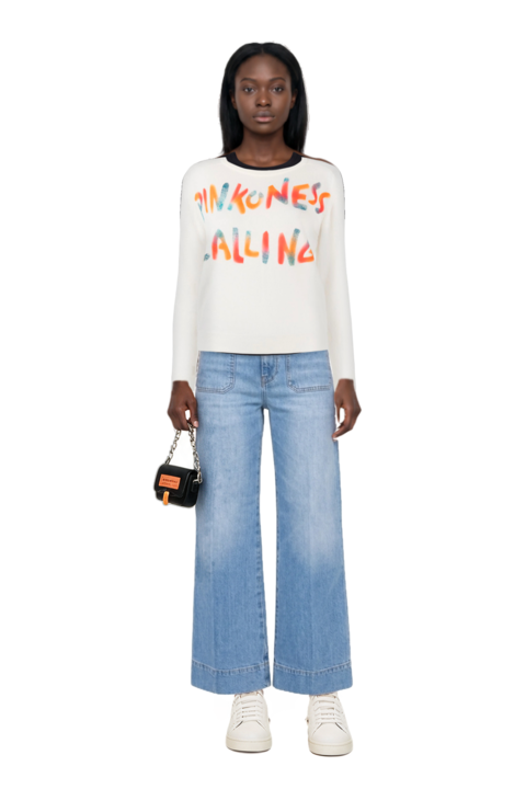 Outfit pinko t-shirt and alina flared jeans