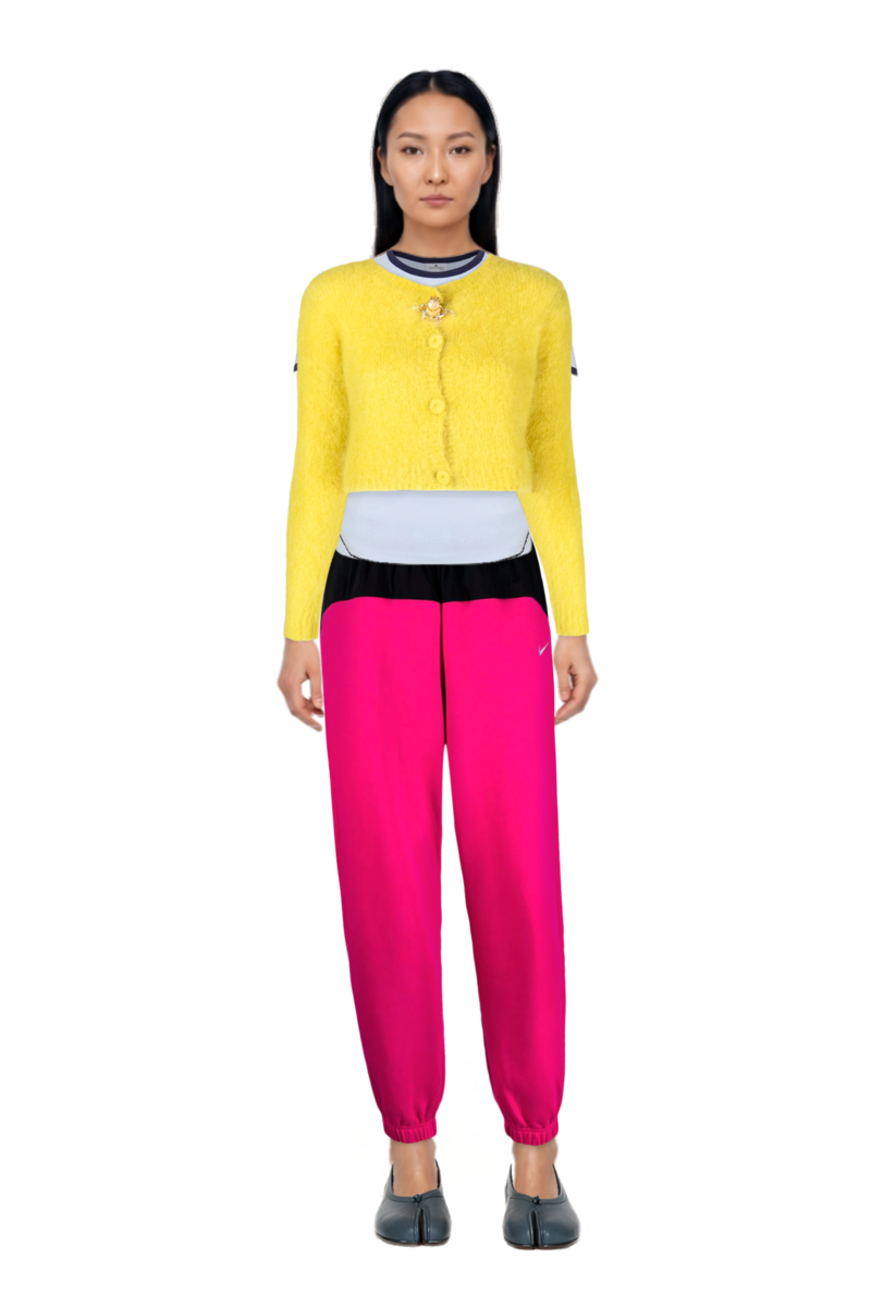 Outfit logo-patch ringer t-shirt and tabi ballet flats