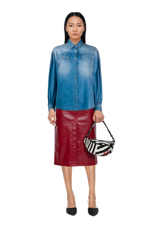 Outfit le cœur pointed-toe mules and leather skirt