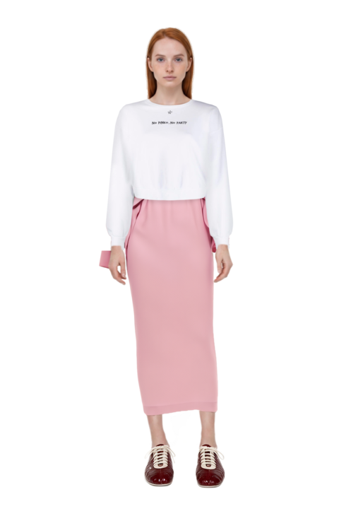 Outfit eolia cape-sleeve maxi dress and leren leather ballerina sneakers