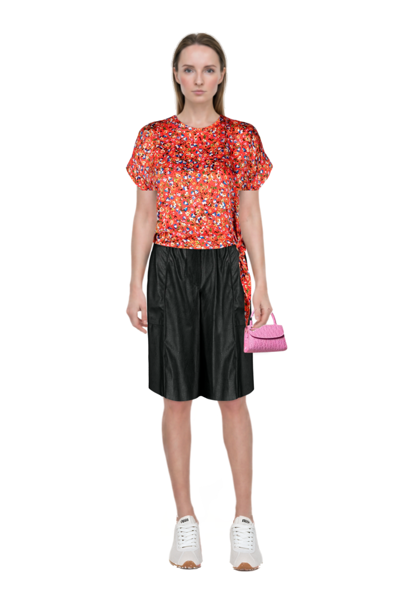 Outfit pinko bermuda shorts and plume mesh fabric sneakers