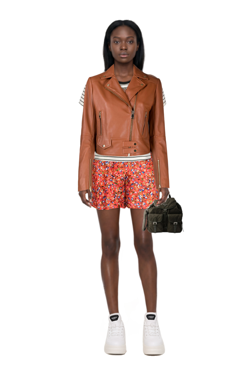 Outfit pinko shorts and medium quilted re-nylon backpack with saffiano leather trim
