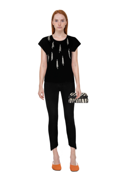 Outfit zebra-print leather clutch bag and pinko t-shirt