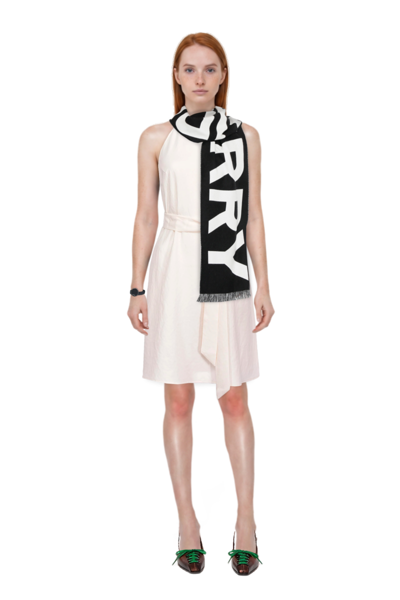 Outfit lace-up pointed-toe pumps and pinko dress