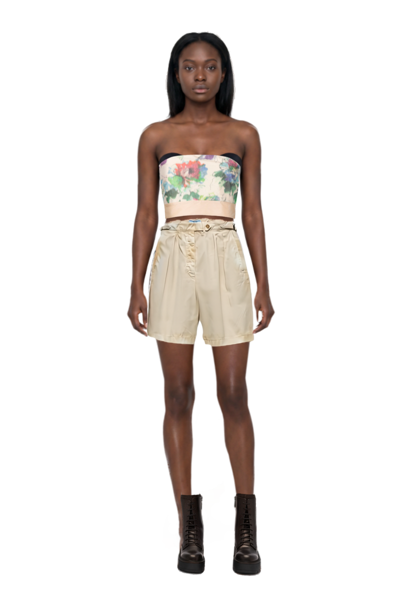 Outfit garment-dyed old gabardine shorts and pinko top