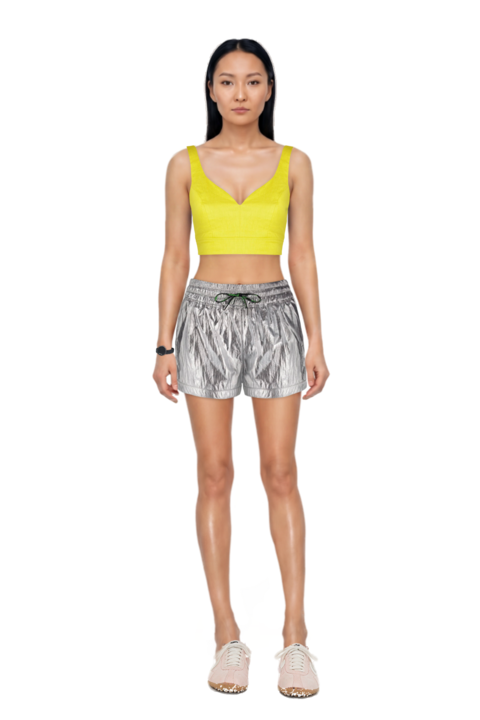Outfit x jacquemus moon shoe sneakers and pinko shorts