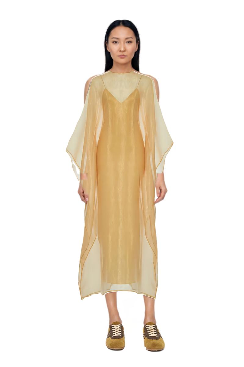 Outfit sphinx dress and suede sneakers