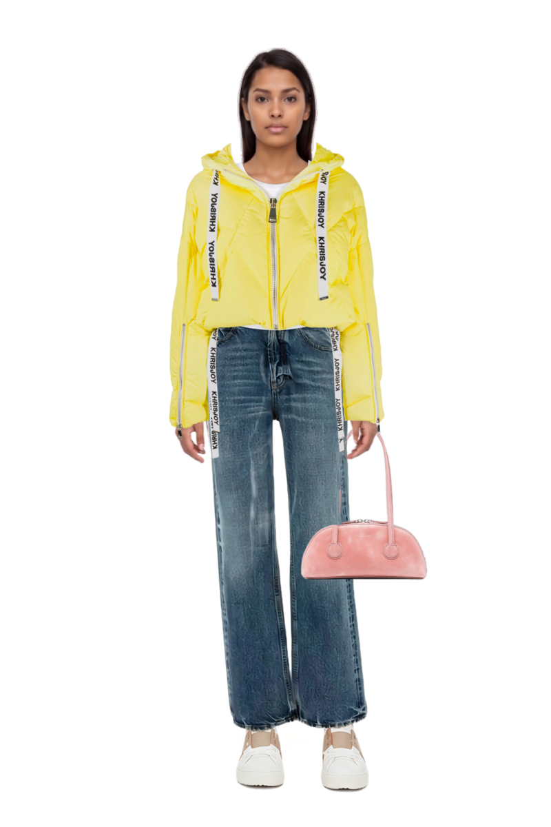 Outfit bessette leather tote bag and cotton jeans