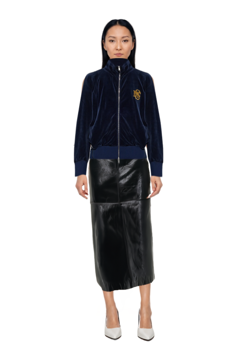 Outfit fame leather pumps and logo-embroidered zip-up sweatshirt