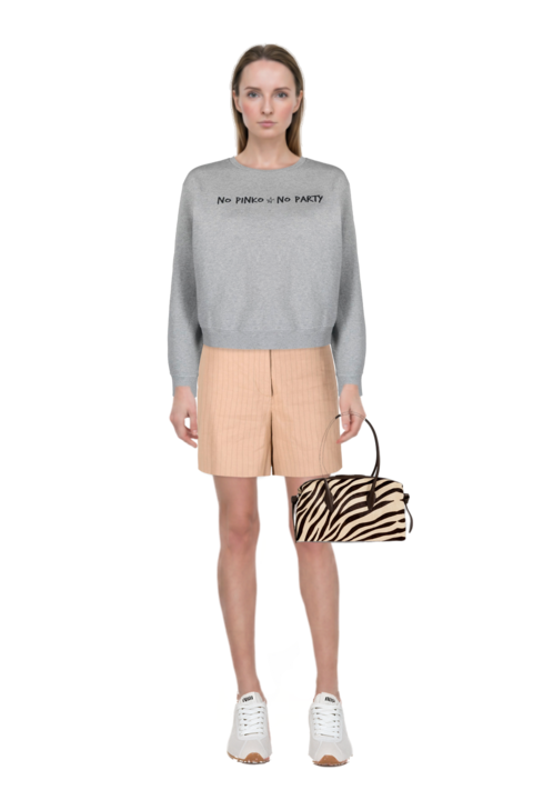 Outfit brioche duffle zebra-print shoulder bag and plume mesh fabric sneakers