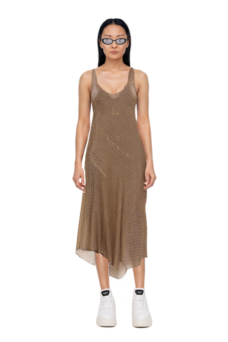 Outfit cat-eye sunglasses and cooper layered midi dress