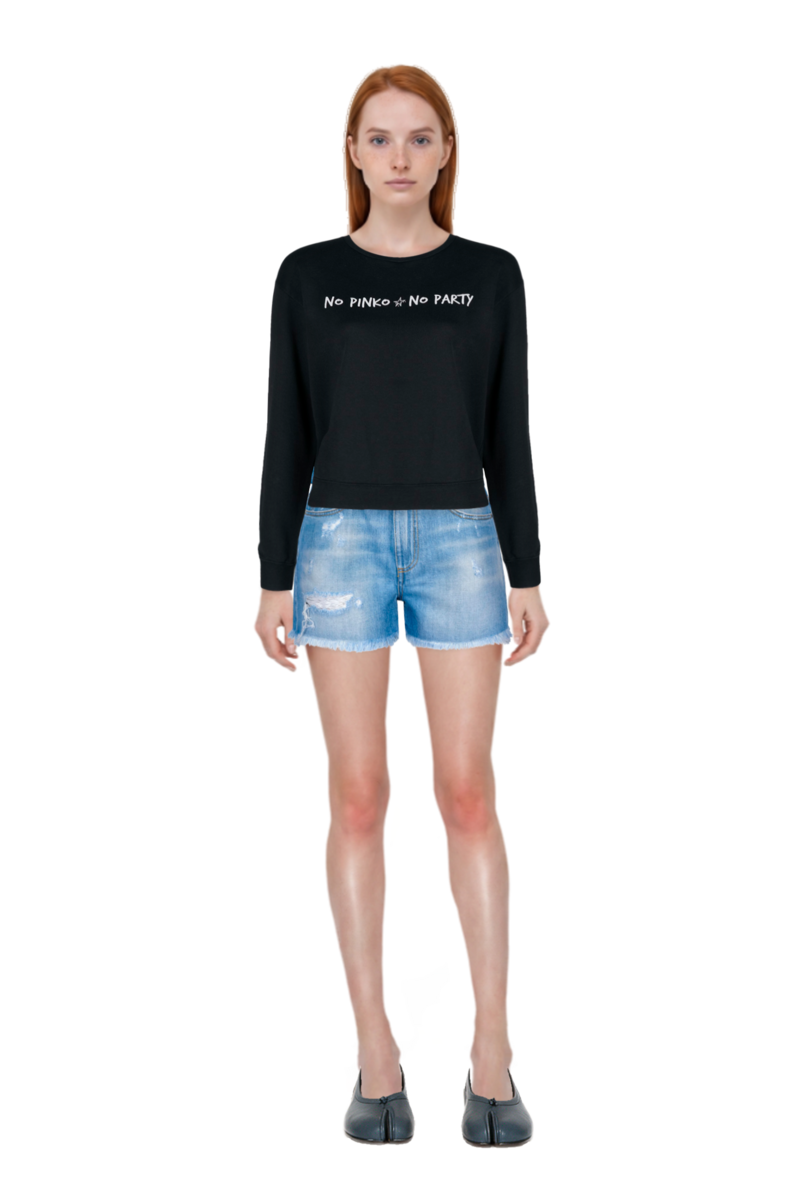Outfit tabi ballet flats and pinko shorts