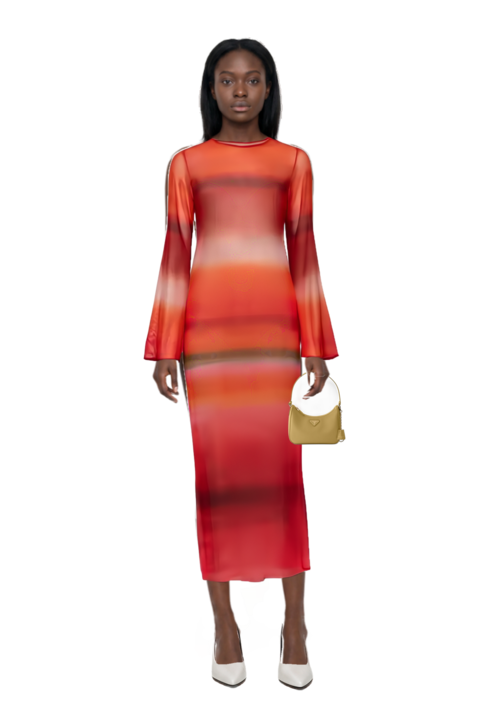 Outfit fame leather pumps and re-edition 2005 saffiano leather mini-bag