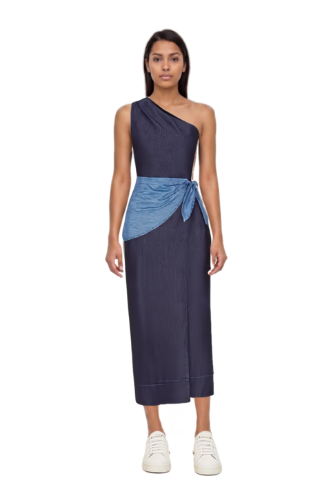 Outfit belem chambray one-shoulder midi dress and 23 sneakers
