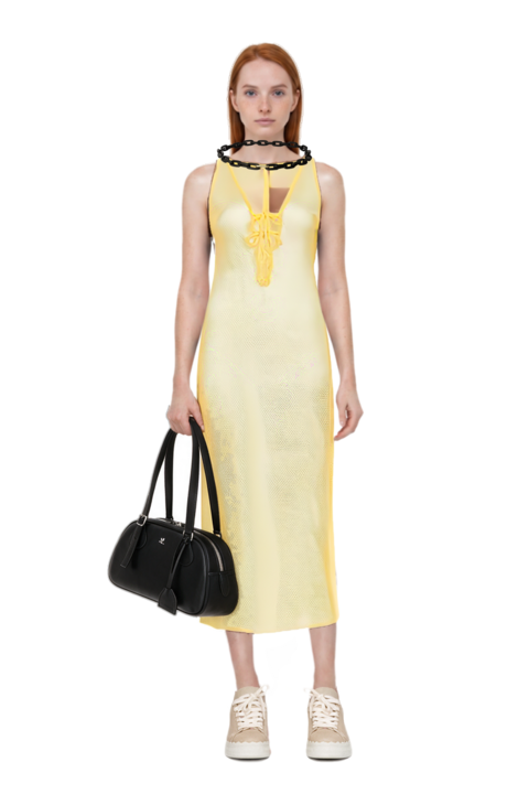 Outfit medium friday curved tote bag and signature crochet beach dress
