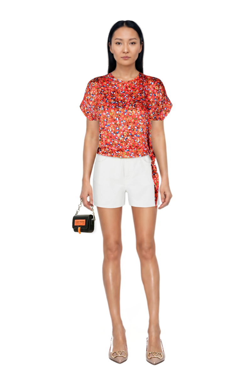 Outfit vlogo signature slingback pumps and pinko shorts