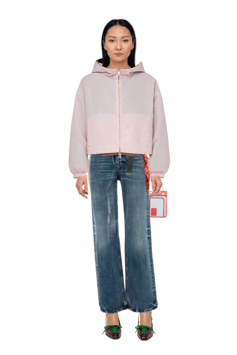 Outfit cotton jeans and reversible cropped nylon jacket