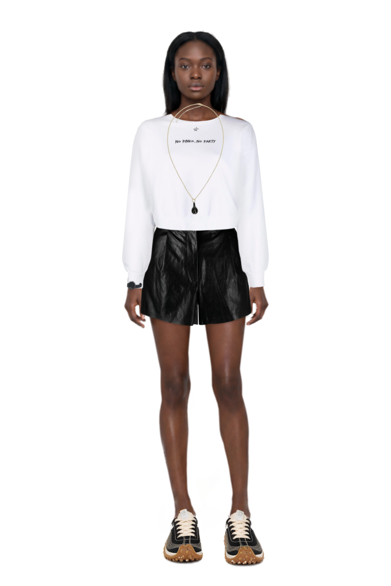 Outfit mesh mirage sneakers and drop-pendant necklace