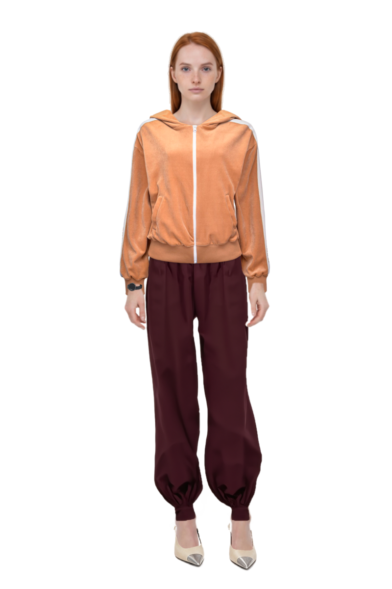 Outfit gathered-cuff loose-fit trousers and cassandre-plaque pumps