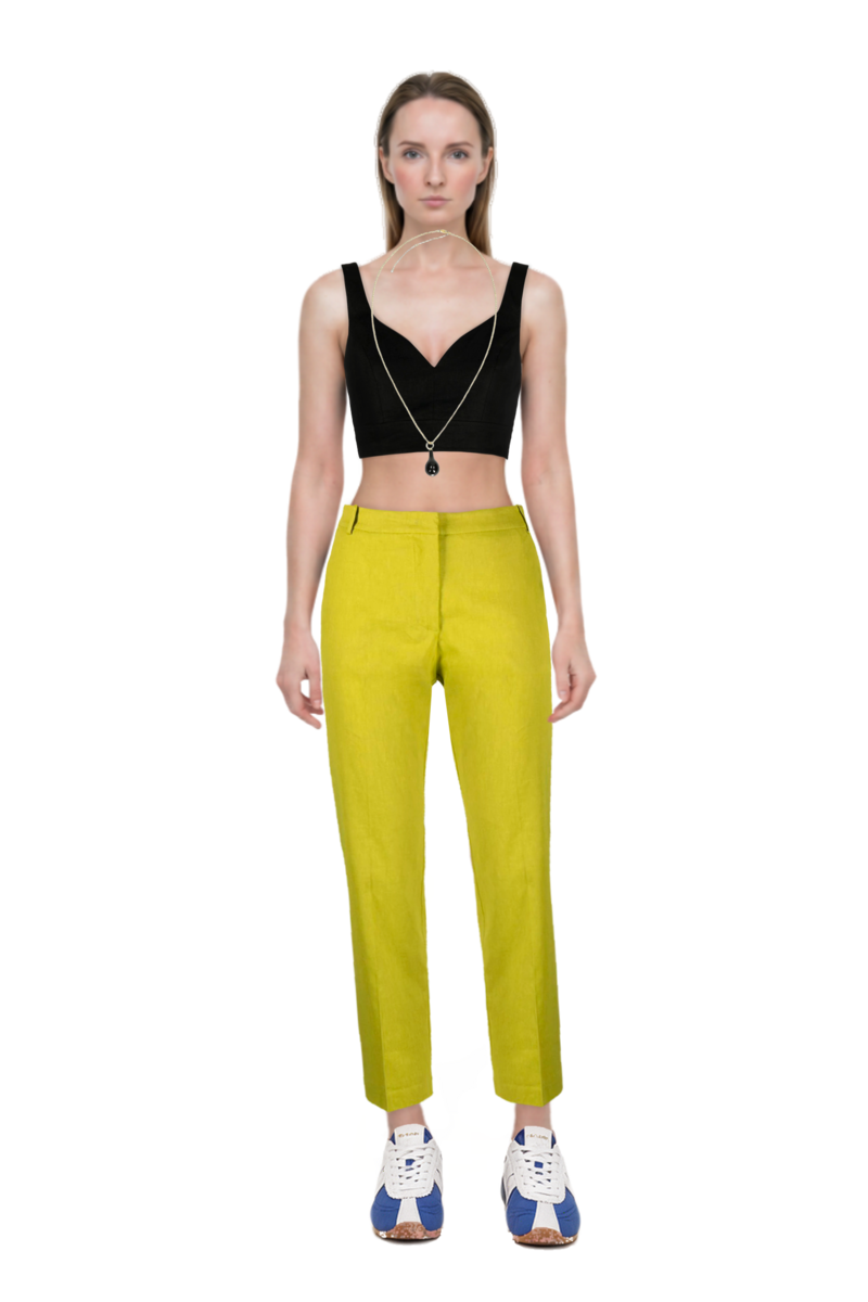 Outfit drop-pendant necklace and the 400 bleecker runner sneakers