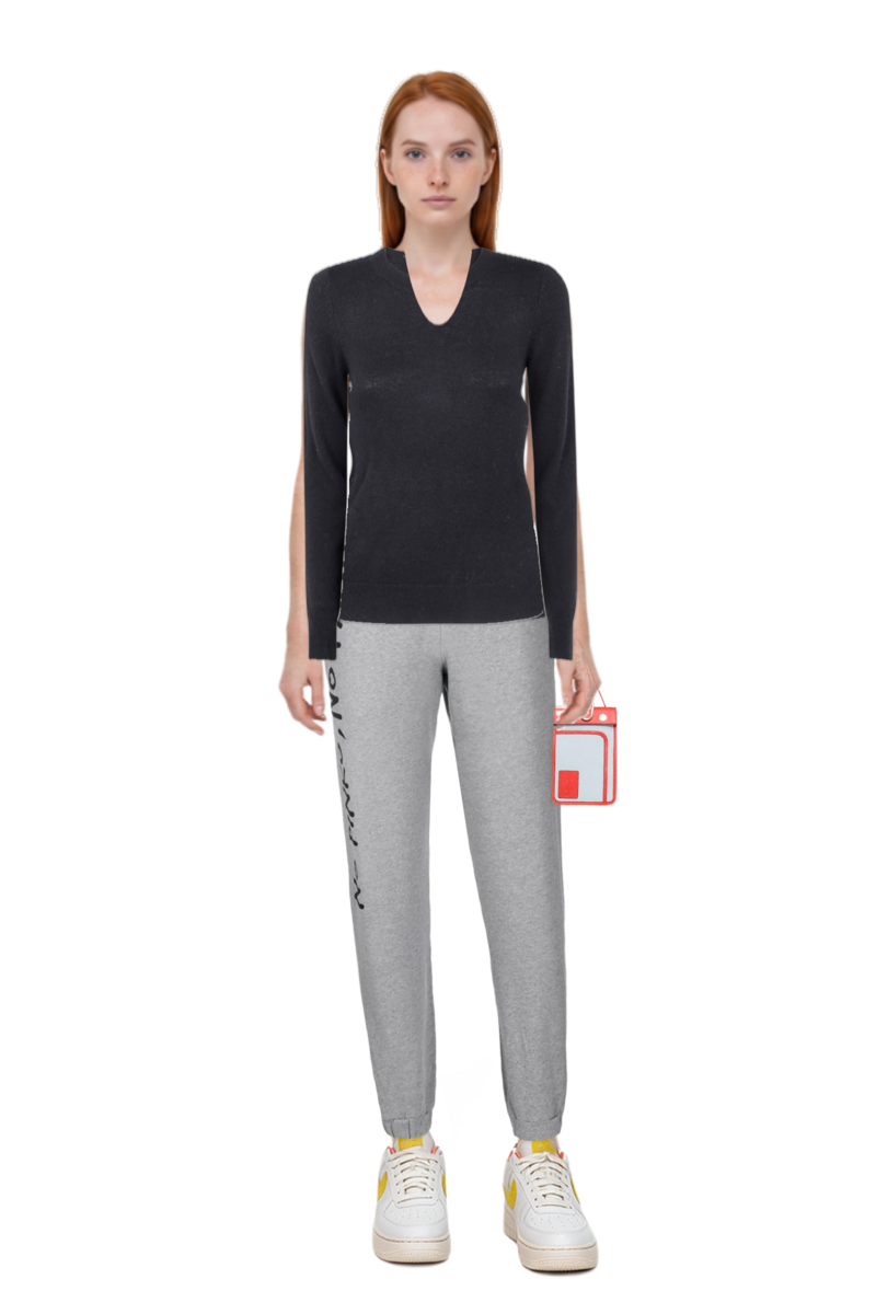 Outfit crew-neck cashmere sweater  and air force 1 '07 lx "white/phantom/pearl white/yell" sneakers