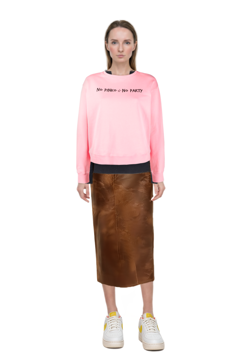 Outfit crinkled-effect midi skirt and crew-neck cashmere sweater 