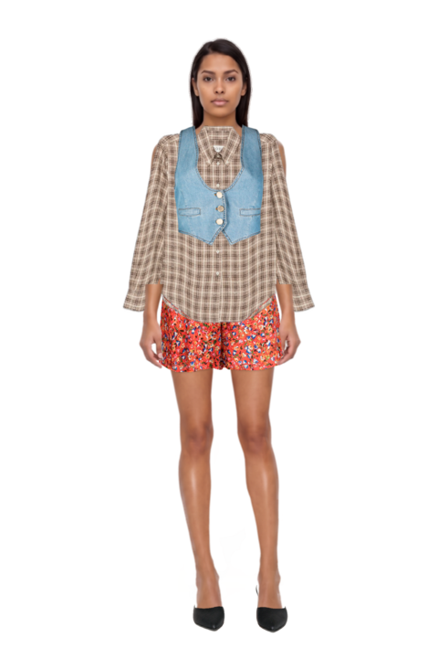 Outfit check-pattern shirt and le cœur pointed-toe mules