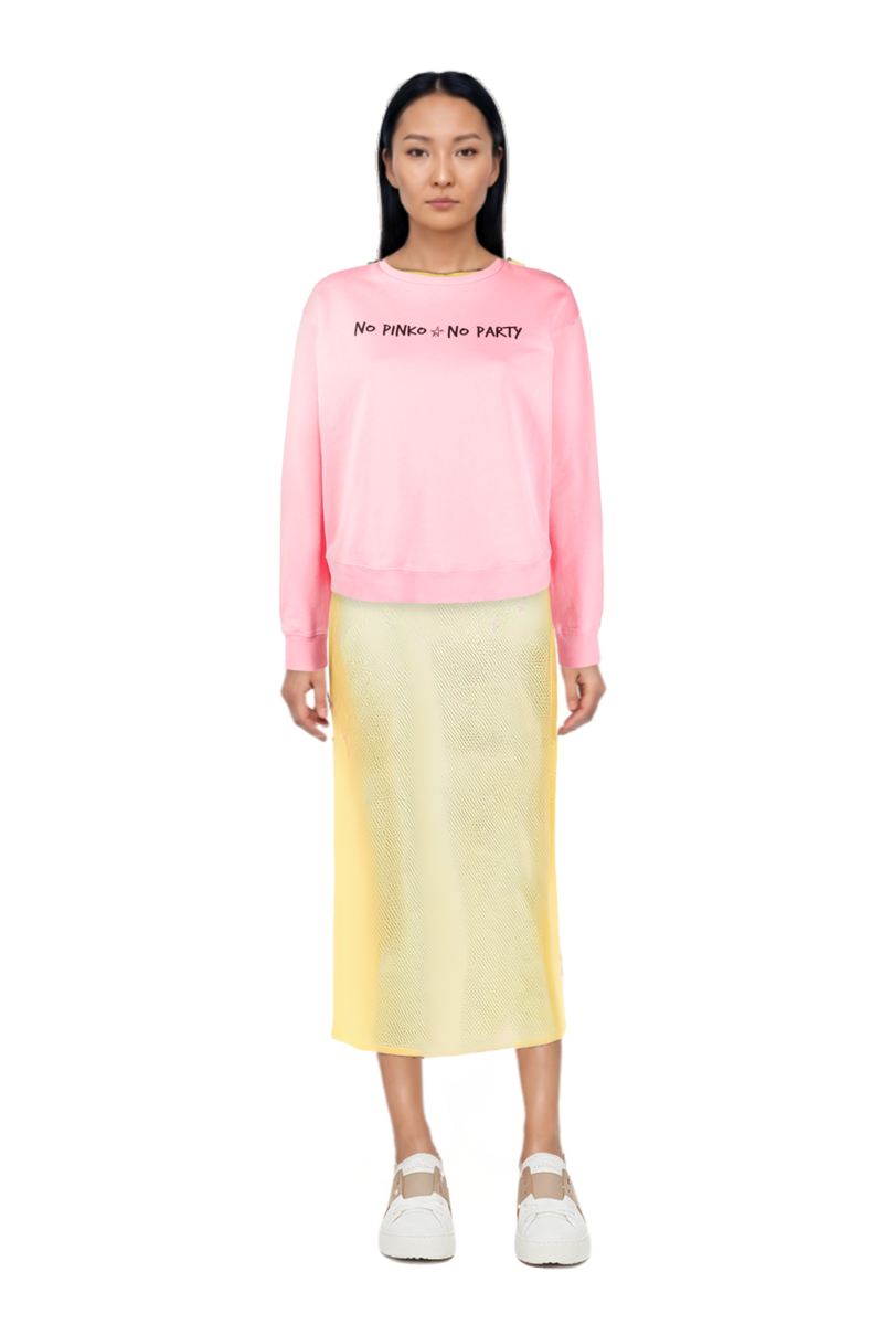 Outfit signature crochet beach dress and pinko sweatshirt