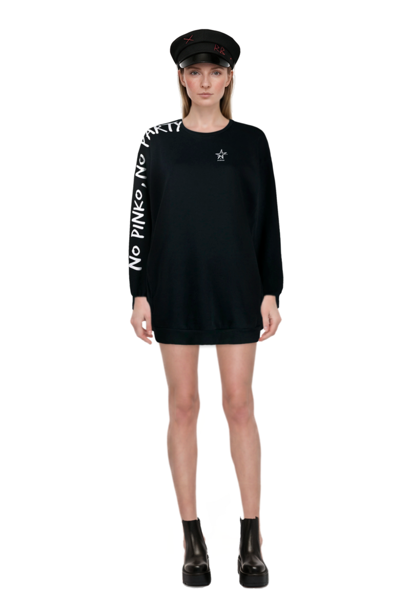Outfit pinko sweatshirt and pinko shorts