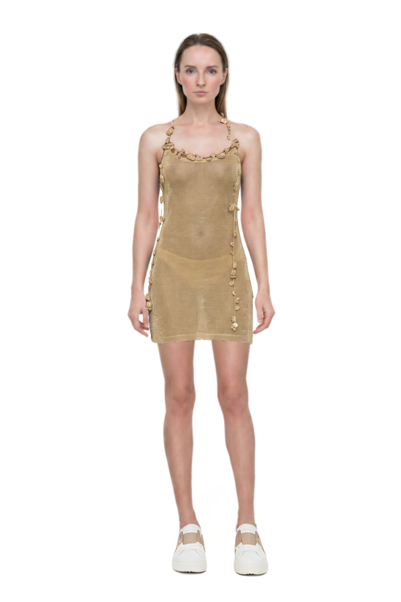 Outfit alonza dress and 23 sneakers