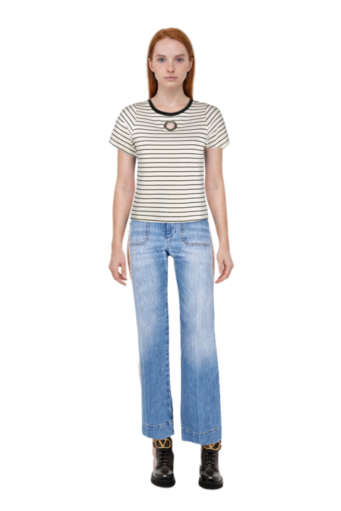 Outfit alina flared jeans and pinko t-shirt