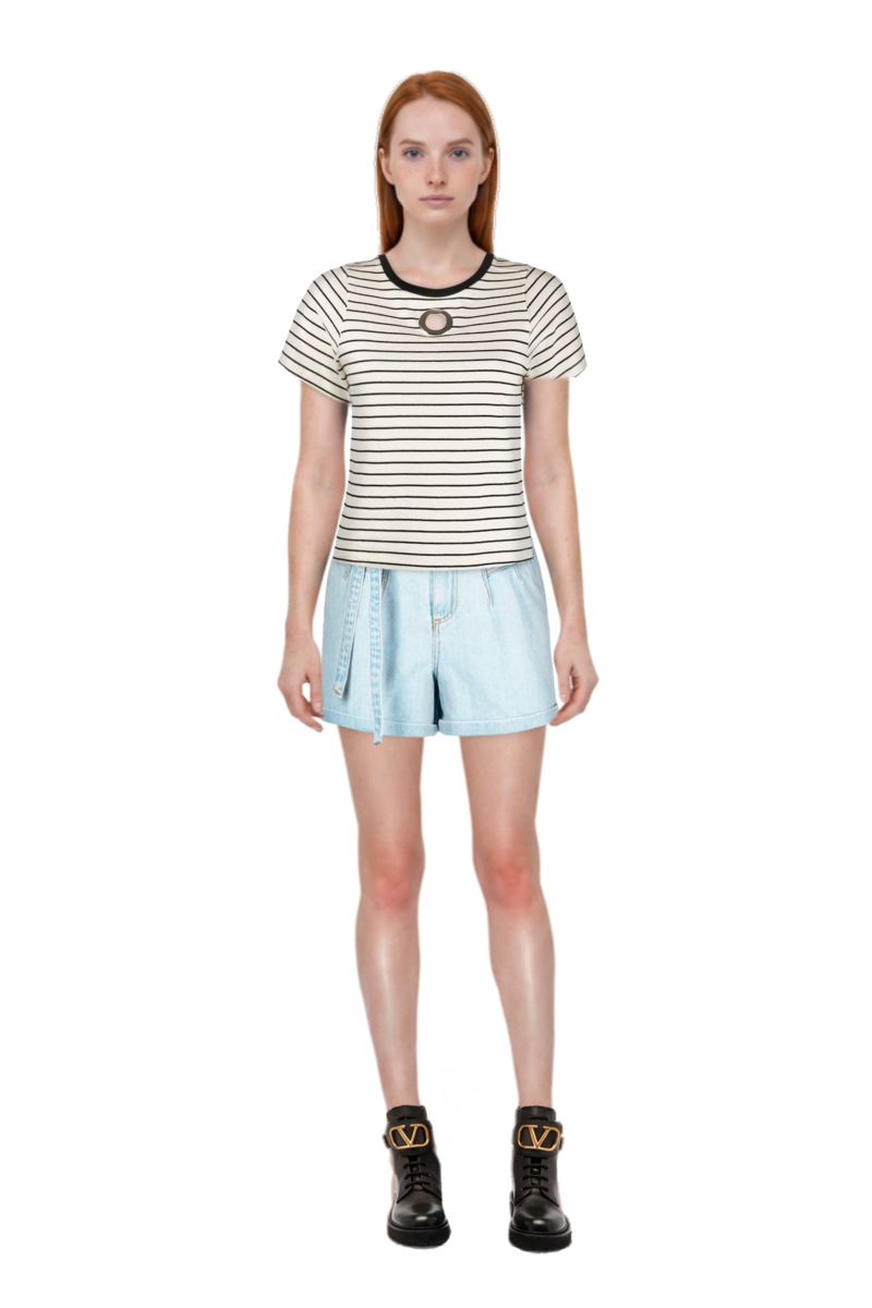 Outfit pinko shorts and pinko t-shirt