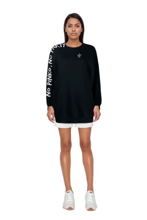 Outfit plume mesh fabric sneakers and pinko bermuda shorts