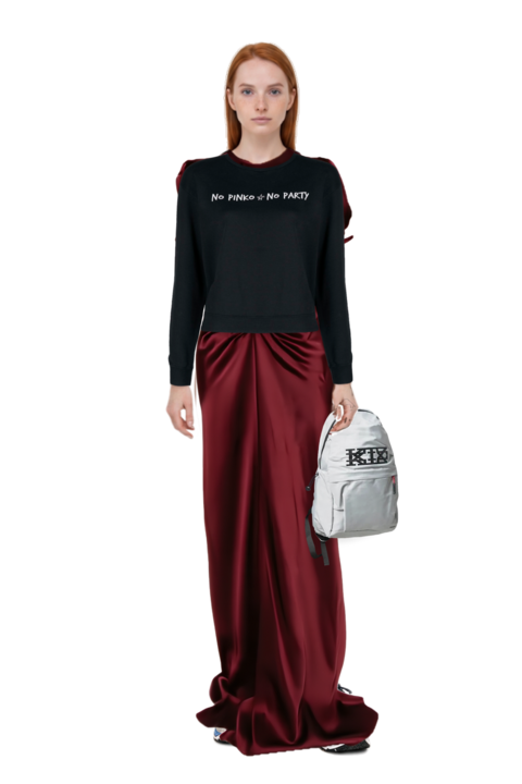 Outfit wave prophecy 1 sneakers and gathered maxi dress