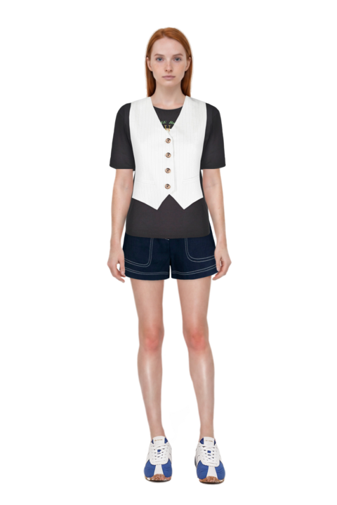 Outfit the 400 bleecker runner sneakers and pinko shorts