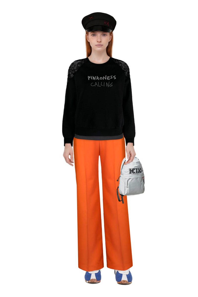 Outfit pinko sweatshirt and the 400 bleecker runner sneakers