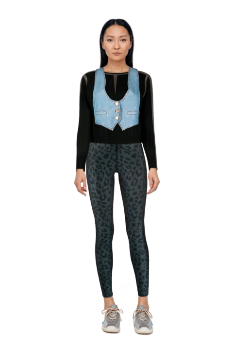 Outfit bubble technical fabric and suede sneakers and pinko sweater