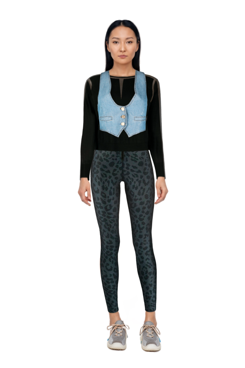 Outfit bubble technical fabric and suede sneakers and pinko sweater