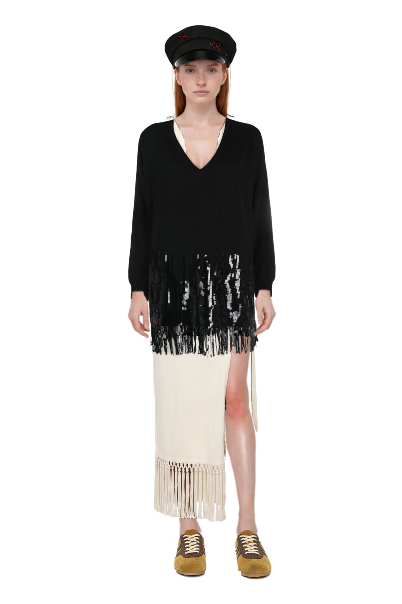Outfit sahara lace-up fringe midi dress and suede sneakers