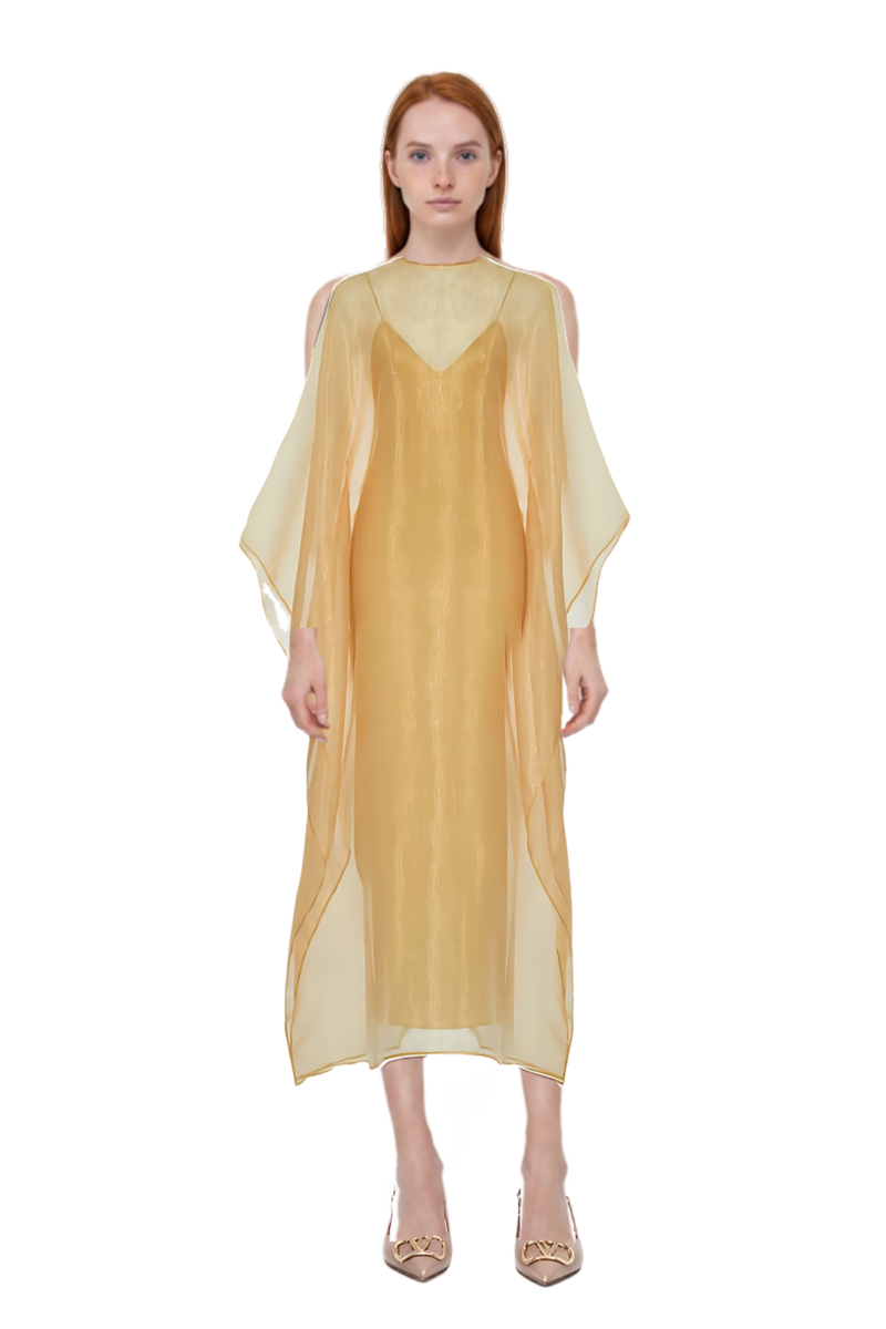 Outfit sphinx dress and vlogo signature slingback pumps