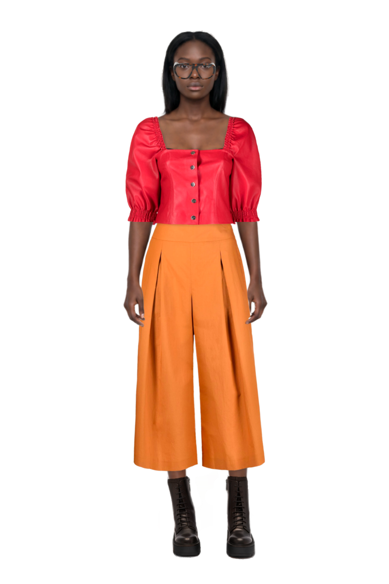 Outfit acetate geometric sunglasses and pinko blouse