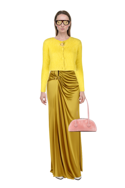 Outfit bessette leather tote bag and fame leather pumps