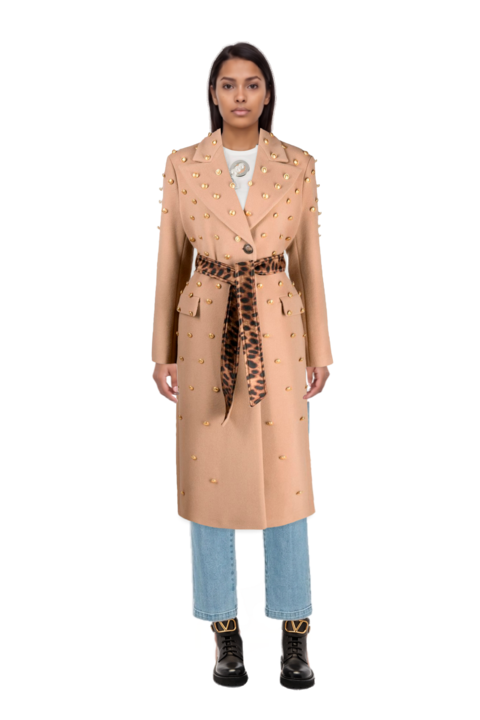 Outfit pinko t-shirt and pinko coats
