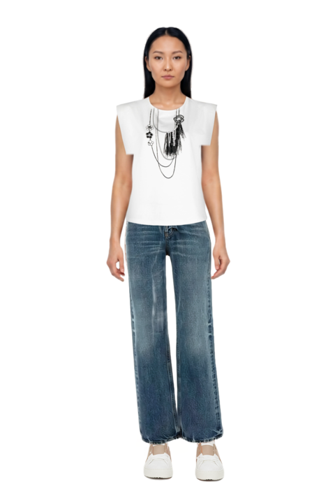 Outfit cotton jeans and pinko top