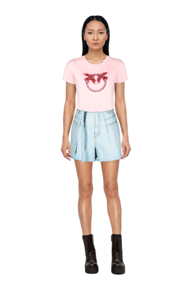 Outfit pinko shorts and pinko t-shirt