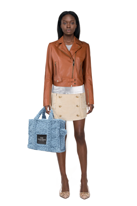 Outfit pinko skirt and vlogo signature slingback pumps